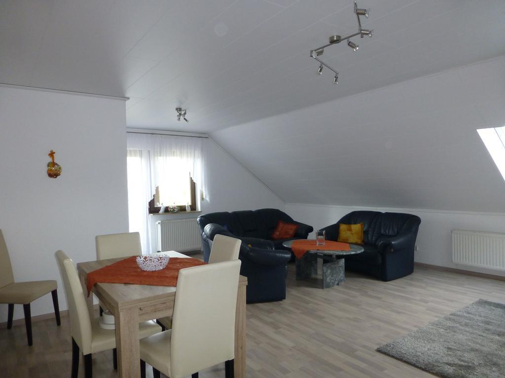 Ferienwohnung Irmgard Und Ferienwohnung Gerlinde 왈드브룬 객실 사진